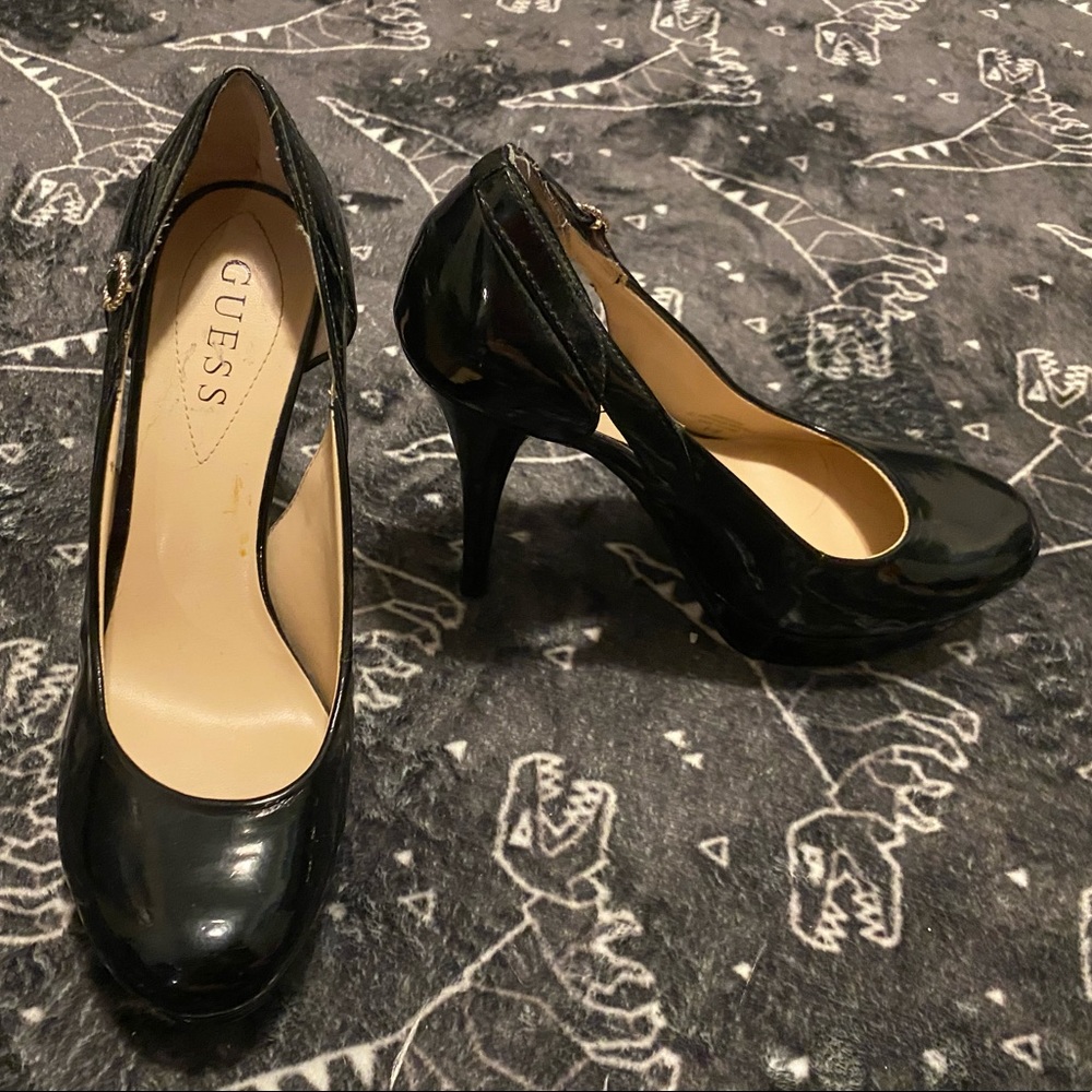 Guess black patent leather Mary Jane heels